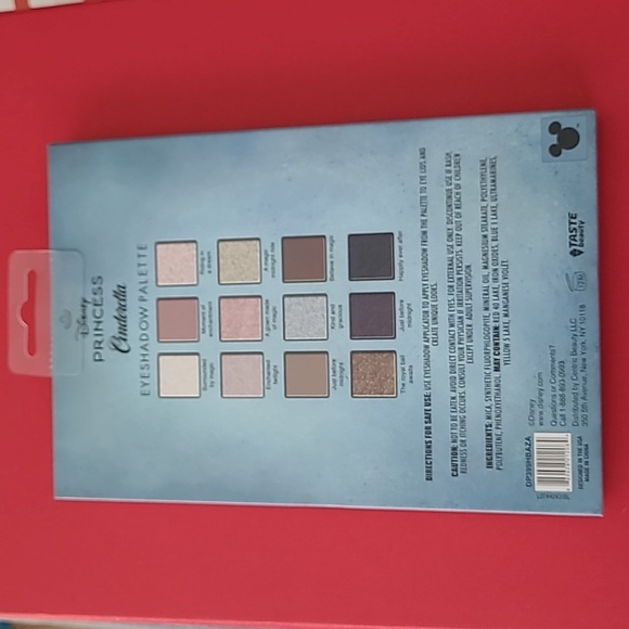 Disney Princess Cinderella Eye Shadow Palette NWT sealed - Picture 6 of 13
